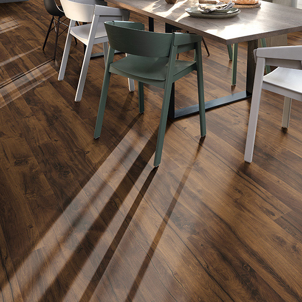 Hrast  Hunton Tamni  El2033